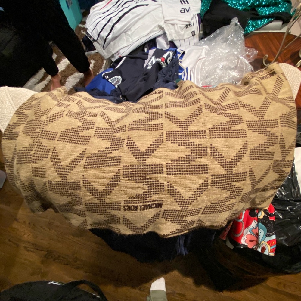 michael kors scarf